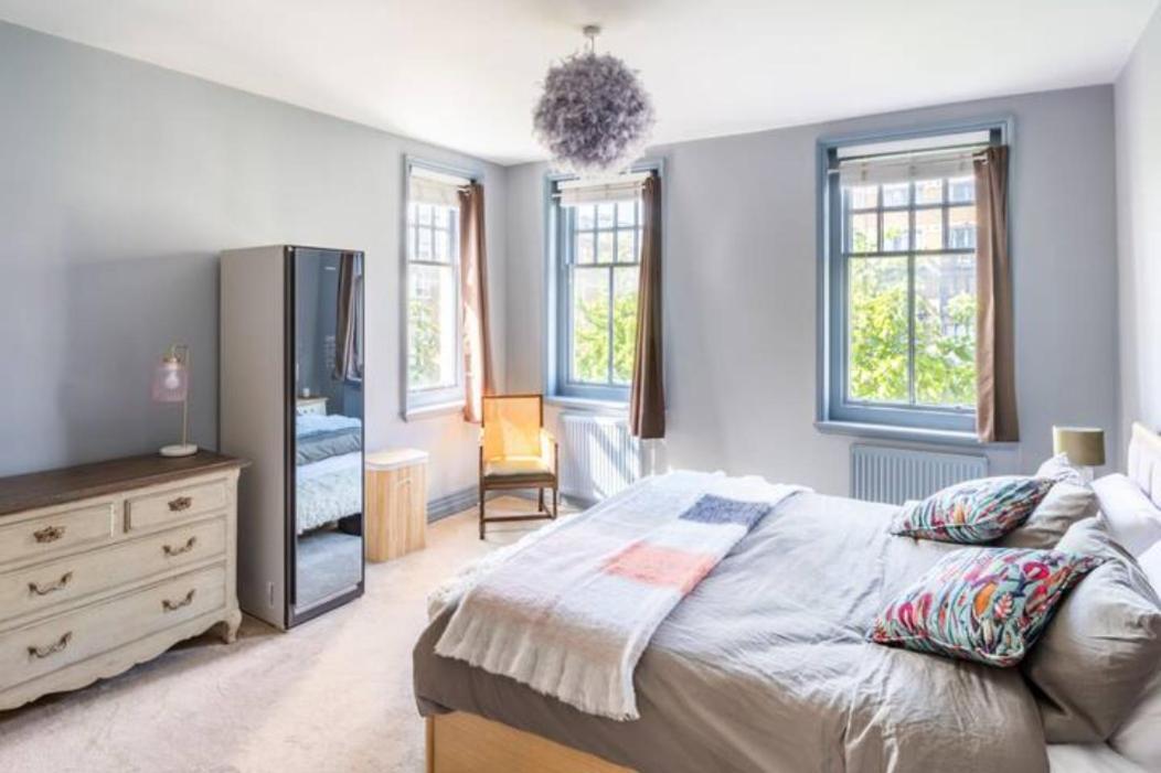 Three-Storey, Renovated 1890S Heritage Home In Spitalfields Market London Exterior photo